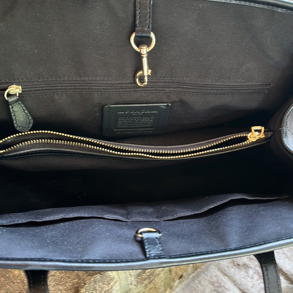 Coach bag and wallet bundle - Picture 3 of 5